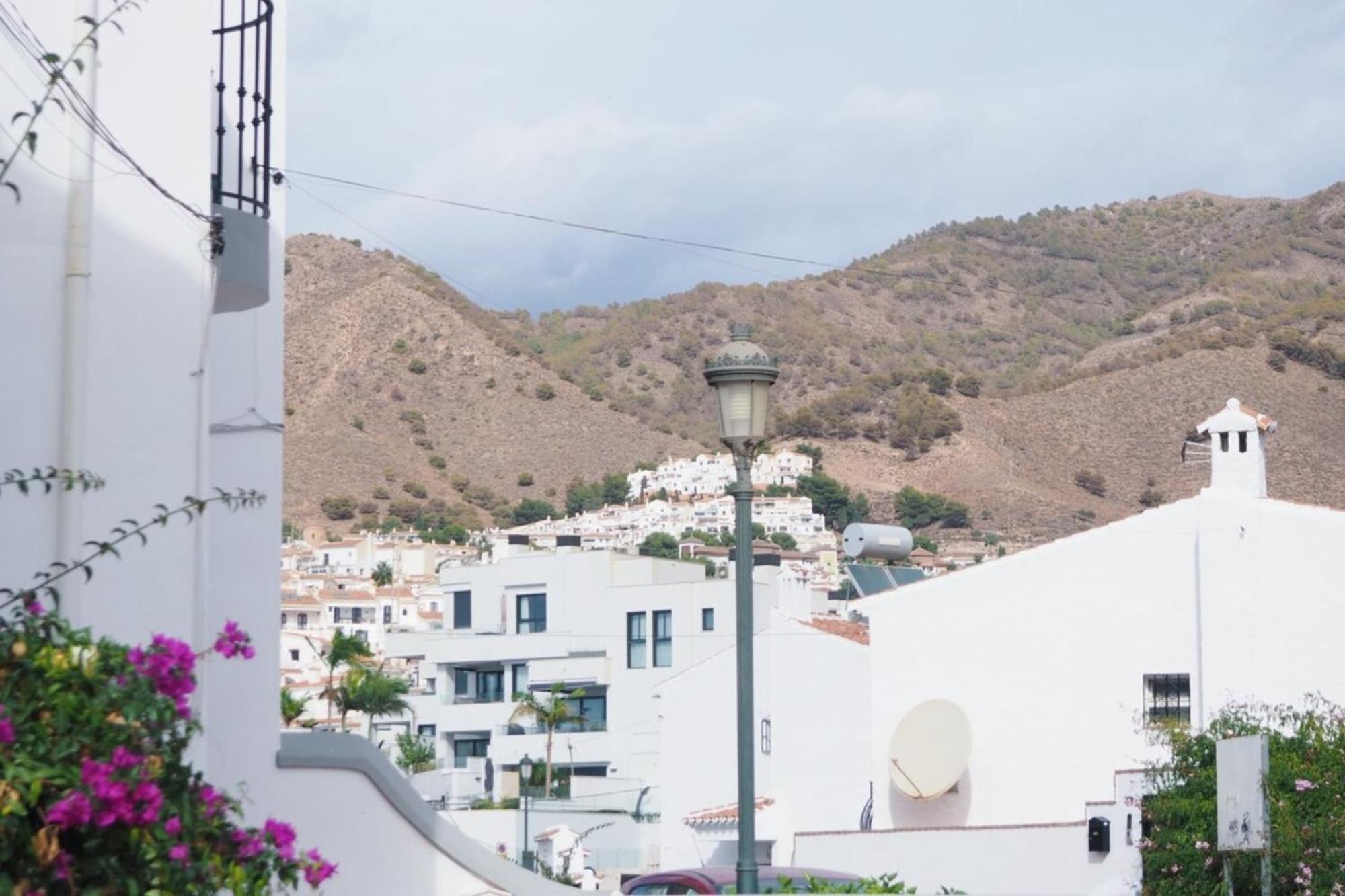 Stylish Villa Private Pool Ideal For Large Family نيرخا المظهر الخارجي الصورة