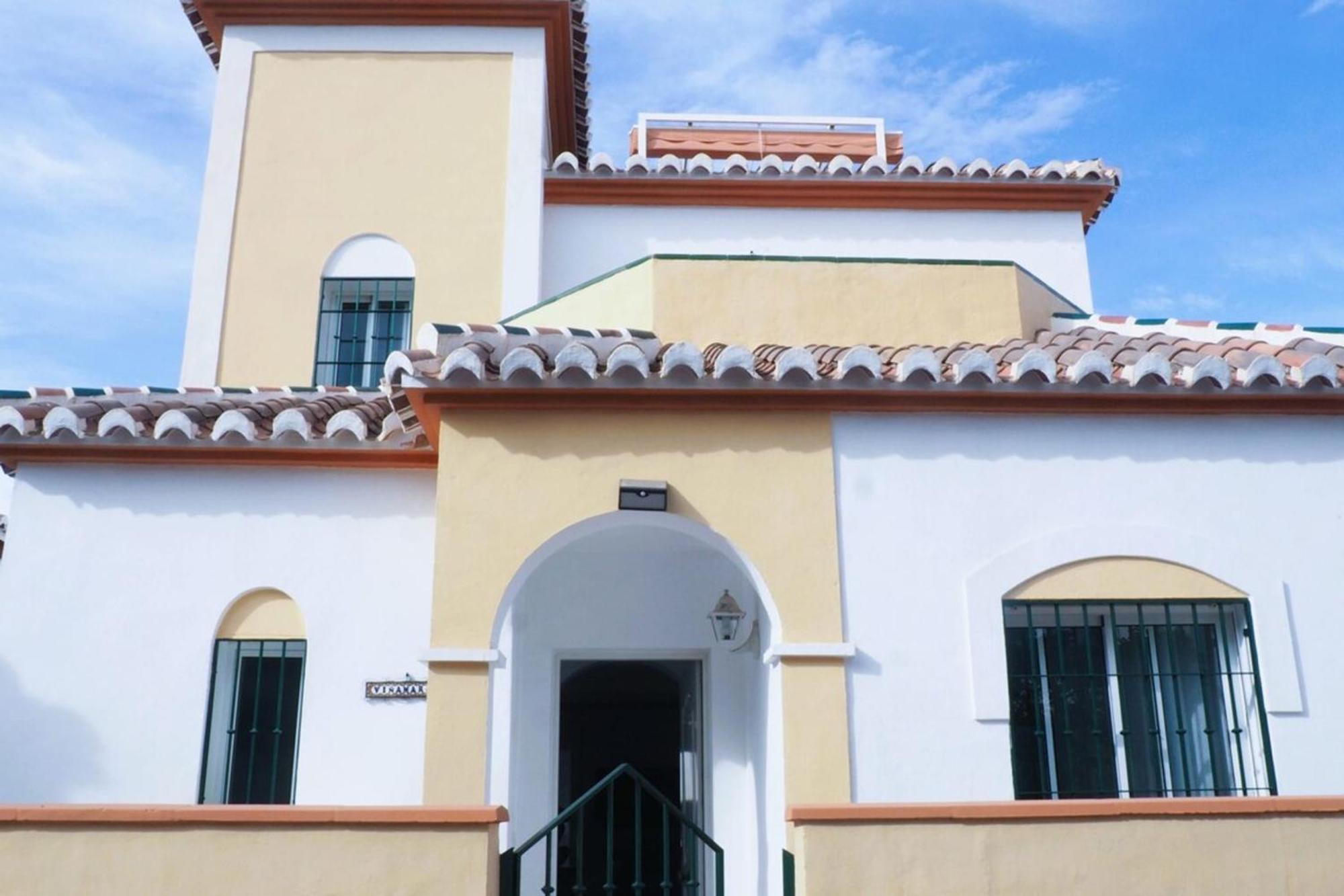 Stylish Villa Private Pool Ideal For Large Family نيرخا المظهر الخارجي الصورة